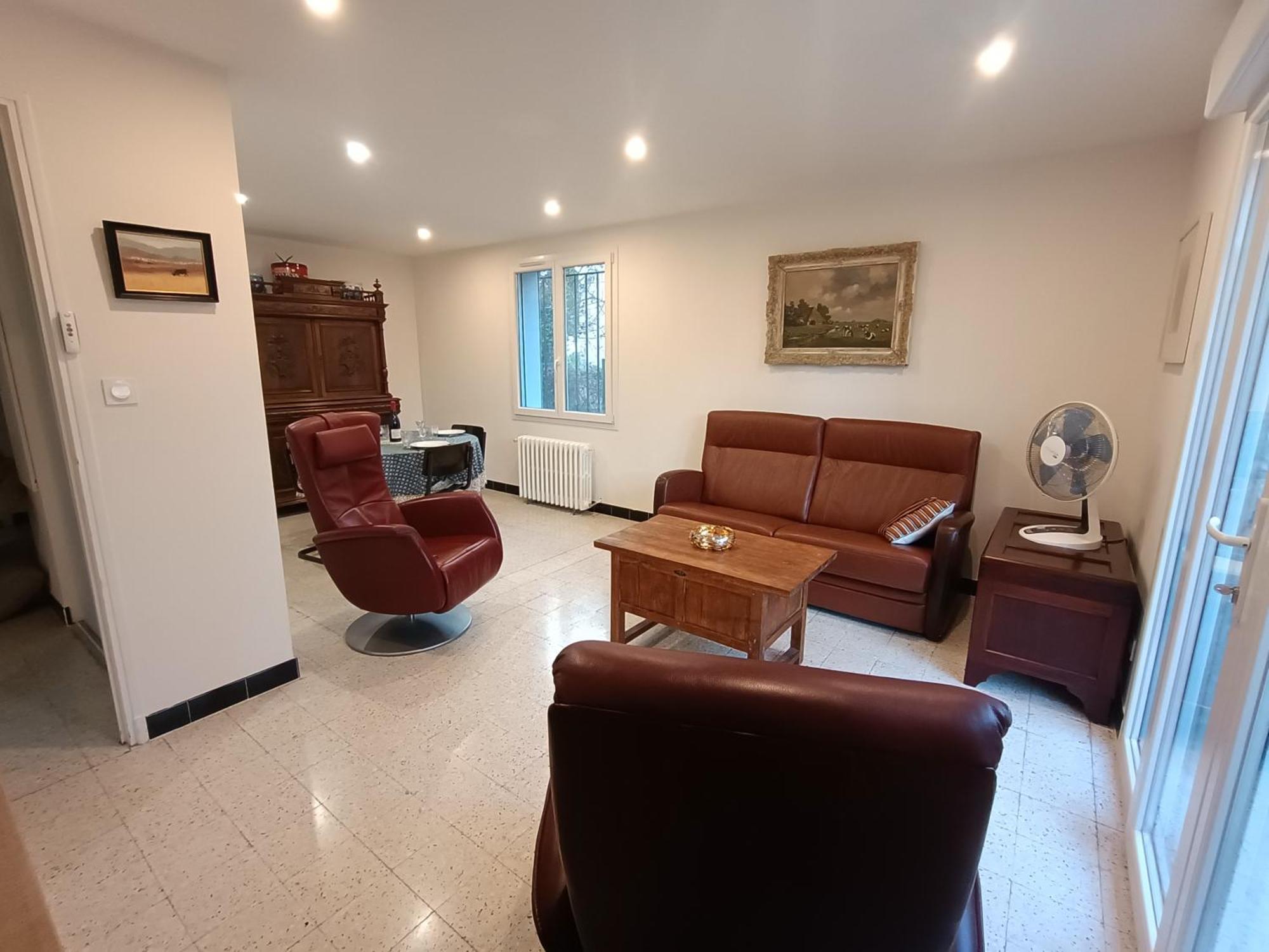 Grand Appartement, 2 Chambres Et Jardin Nîmes Eksteriør bilde