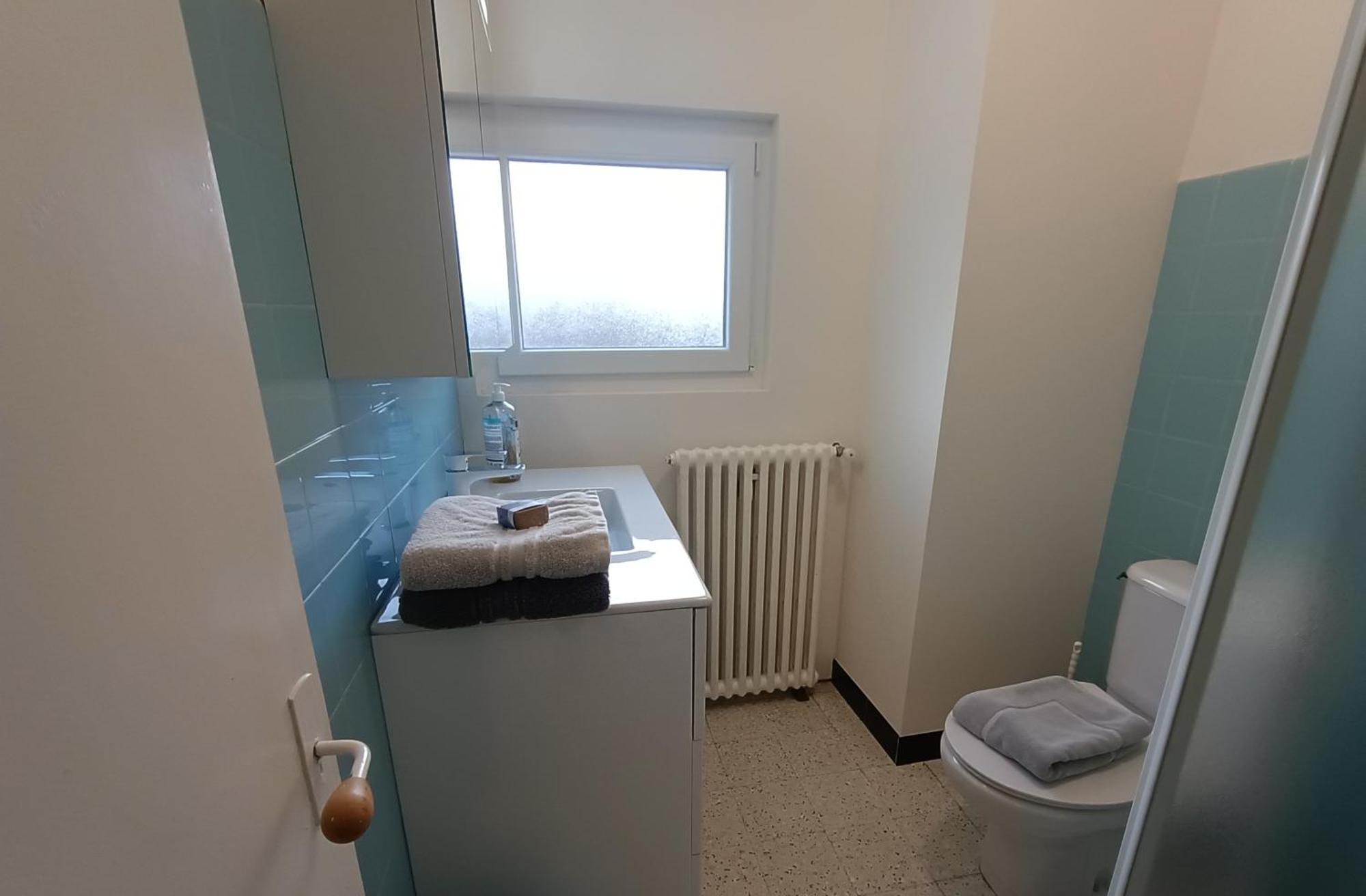 Grand Appartement, 2 Chambres Et Jardin Nîmes Eksteriør bilde