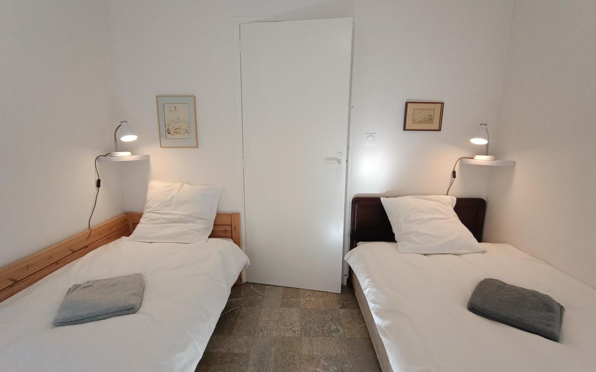 Grand Appartement, 2 Chambres Et Jardin Nîmes Eksteriør bilde
